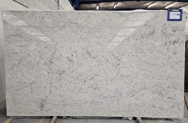 Colonial White Extra Gepolijst