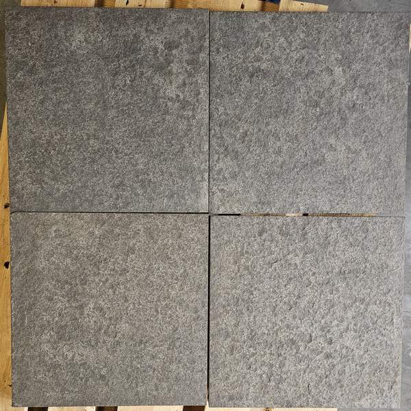 Saigon Basalt Gevlamd